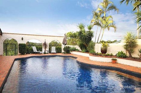 Property photo of 2 Leslie Court Mount Ommaney QLD 4074