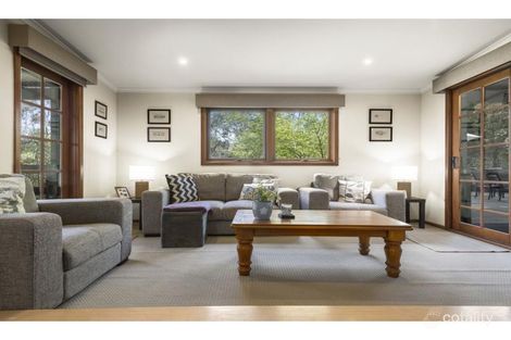 Property photo of 10 Curtis Court Gisborne VIC 3437