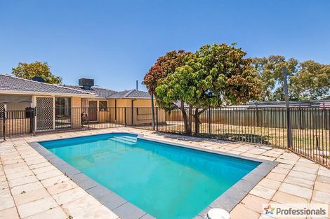 44 Pace Rd, Medina, WA 6167