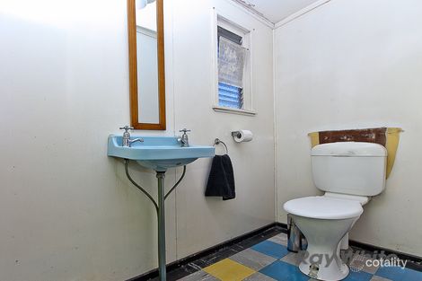 Property photo of 11 Crawford Avenue Stafford QLD 4053