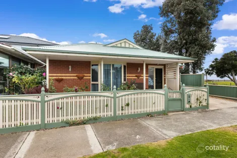 46B QUEEN ST, SEAHOLME, VIC 3018