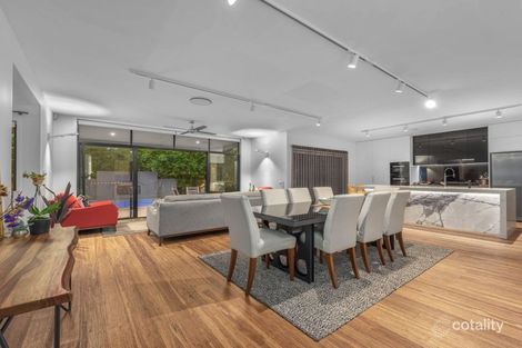 Property photo of 5 Barnstos Place Carindale QLD 4152