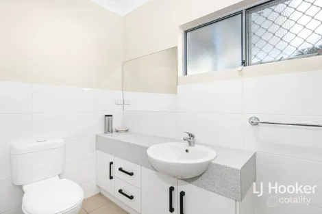 Property photo of 1/5 Mariae Place Sadadeen NT 0870