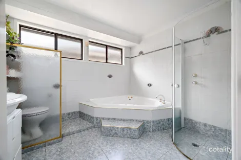Property photo of 3 Dawes Place Ruse NSW 2560