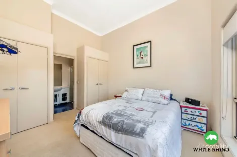 Property photo of 2/6 Doeberl Place Karabar NSW 2620