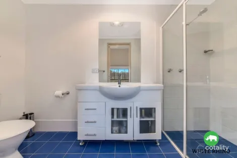 Property photo of 2/6 Doeberl Place Karabar NSW 2620