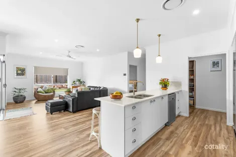 Property photo of 44 West Spring Way Nikenbah QLD 4655