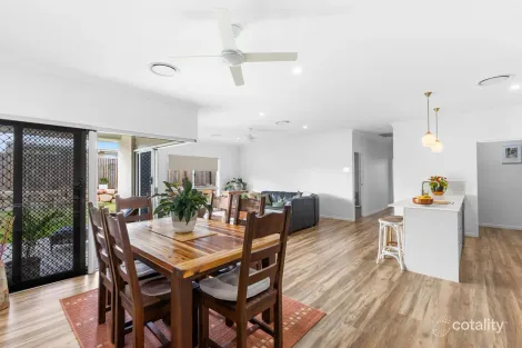 Property photo of 44 West Spring Way Nikenbah QLD 4655