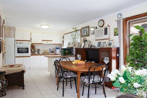 Property photo of 40 Frances Crescent Cranbourne North VIC 3977