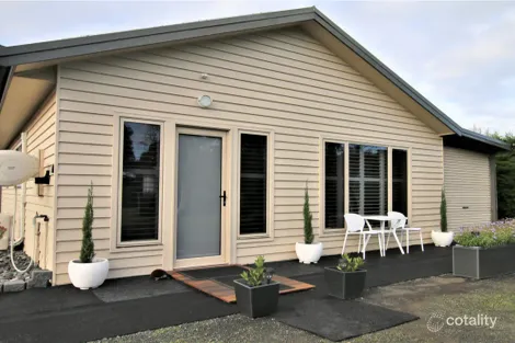 42 Bellmans Rd, Bushfield, VIC 3281