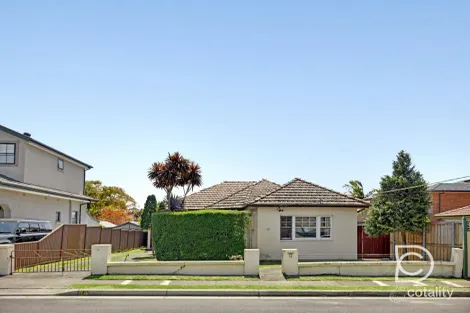 Property photo of 18 Gladstone Street Concord NSW 2137