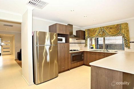 Property photo of 11 Elphin Close Lynbrook VIC 3975