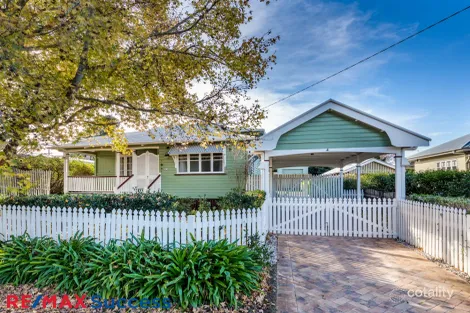 4 Lydwin Cres, East Toowoomba, QLD 4350