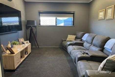 Property photo of 43 Fremont Street Mount Low QLD 4818