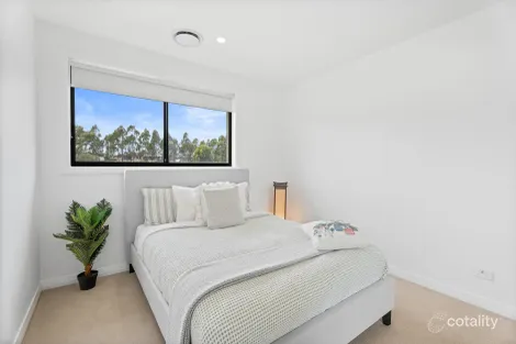 Property photo of 32 Hungerford Street Catherine Field NSW 2557