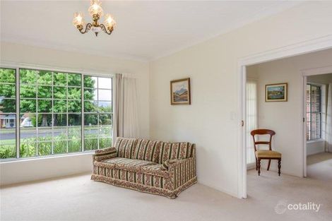 Property photo of 1 Woorin Close Bomaderry NSW 2541