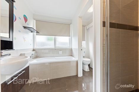 Property photo of 52 Appian Drive Albanvale VIC 3021