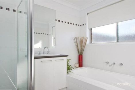 Property photo of 16 Dundale Crescent Estella NSW 2650