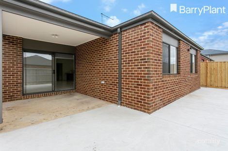 Property photo of 63 Garrard Crescent Clyde VIC 3978