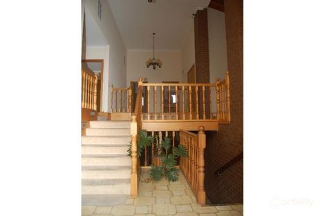Property photo of 18 Wycliffe Crescent Eltham VIC 3095