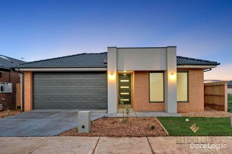 Property photo of 12 Blairmont Crescent Tarneit VIC 3029