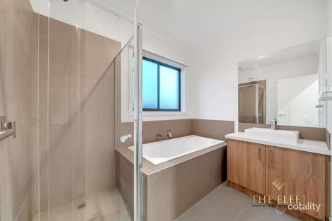 Property photo of 12 Blairmont Crescent Tarneit VIC 3029