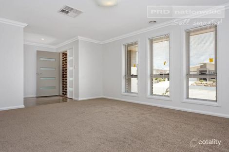 Property photo of 19 Watson Boulevard Lloyd NSW 2650