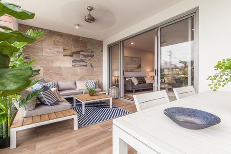 Property photo of 17/66 Lambert Road Indooroopilly QLD 4068