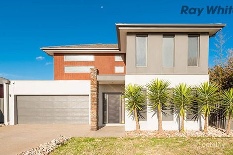 Property photo of 2 Gill Place Caroline Springs VIC 3023