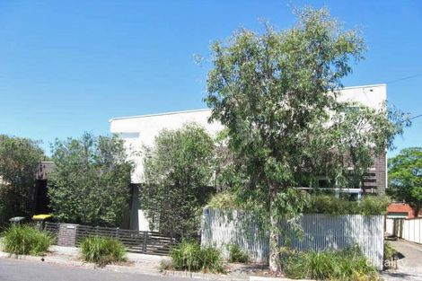 1a River St, Newport, VIC 3015