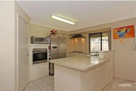 Property photo of 34 Albatross Loop Bennett Springs WA 6063