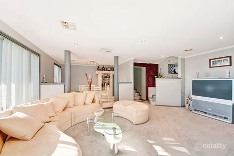 Property photo of 13 Kennedy Avenue Jerrabomberra NSW 2619