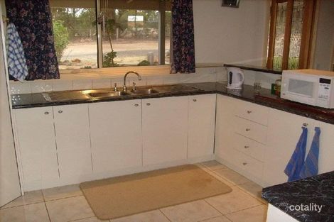 Property photo of 16 Ross Drive Castlemaine VIC 3450