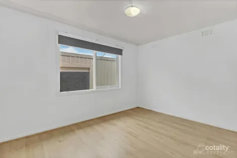 Property photo of 64 Hanleth Avenue Springvale VIC 3171