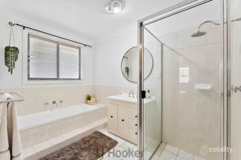 Property photo of 28 Suffolk Drive Valentine NSW 2280
