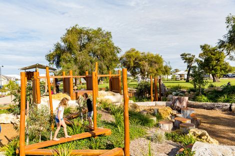 143 Napoleon Prom, Kealy, WA 6280