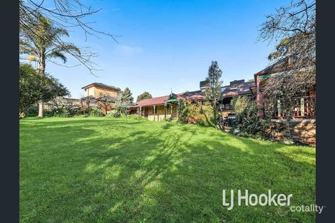 Property photo of 15-16 St James Court Narre Warren VIC 3805