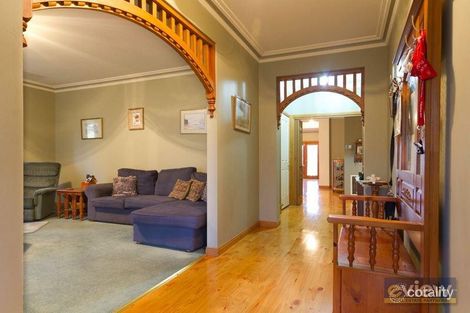 Property photo of 3 Silvertop Close Lynbrook VIC 3975