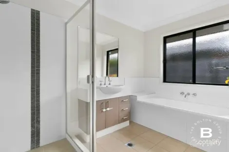 Property photo of 9 Moogerah Boulevard Redbank Plains QLD 4301