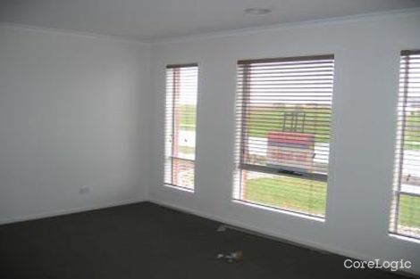 Property photo of 10 Mahogany Drive Point Cook VIC 3030