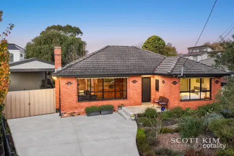 Property photo of 40 Margate Crescent Glen Waverley VIC 3150