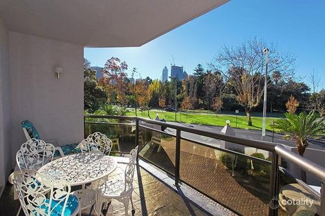 Property photo of 1/168 Mounts Bay Road Perth WA 6000