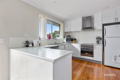 Property photo of 28 Woodlands Drive Blackmans Bay TAS 7052