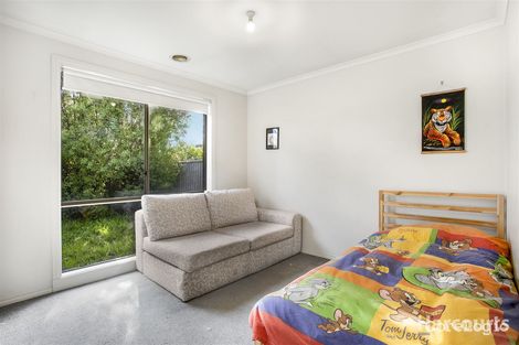 Property photo of 10 Tyndall Street Cranbourne East VIC 3977