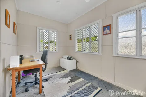 Property photo of 4 Vernon Ipswich QLD 4305