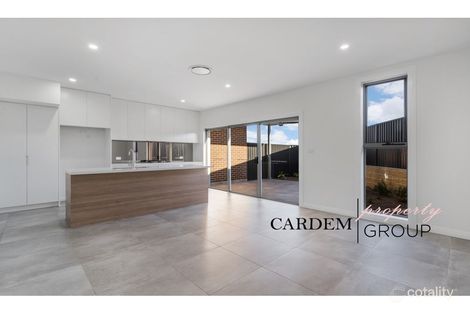 Property photo of 22 Middleton Drive Middleton Grange NSW 2171