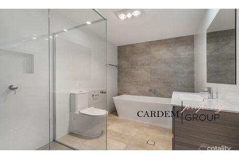 Property photo of 22 Middleton Drive Middleton Grange NSW 2171