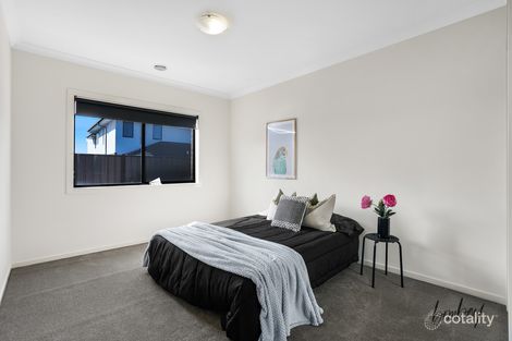 Property photo of 3 Distinction Avenue Craigieburn VIC 3064