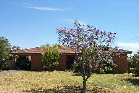 27 Selsdon Rd, Camillo, WA 6111