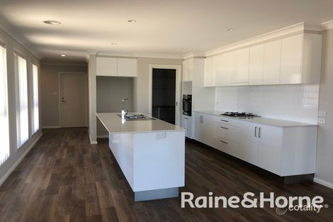 Property photo of 6A Whitney Place Orange NSW 2800